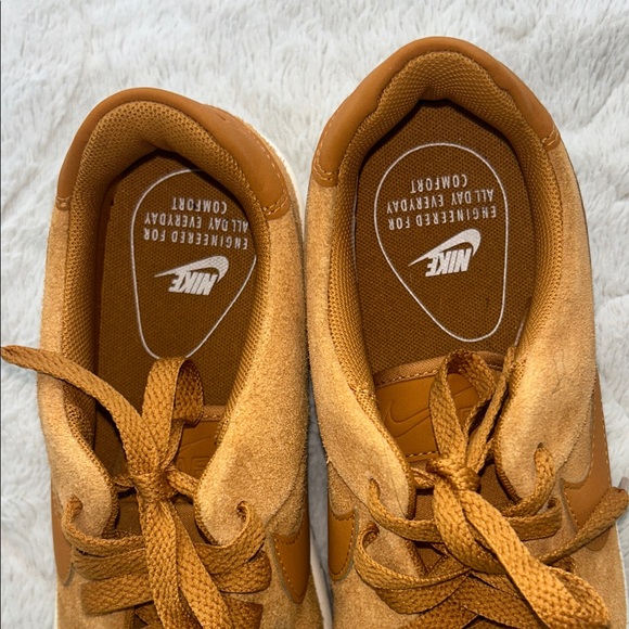 Nike Air Force 1 Low Sage, Women’s Size 8 - Picture 4 of 11